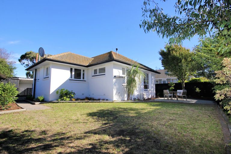 Photo of property in 422 Bower Avenue, Parklands, Christchurch, 8083