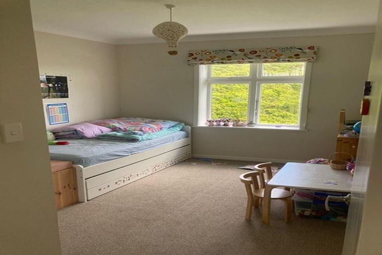 Photo of property in 90 Karepa Street, Brooklyn, Wellington, 6021