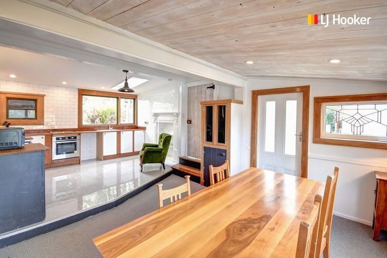 Photo of property in 2 Waireka Street, Ravensbourne, Dunedin, 9022