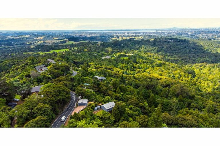 Photo of property in 312 Forest Hill Road, Waiatarua, Auckland, 0612