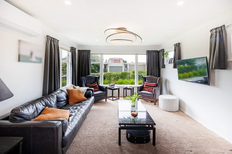 Photo of property in 3 Wincanton Place, Awapuni, Palmerston North, 4412