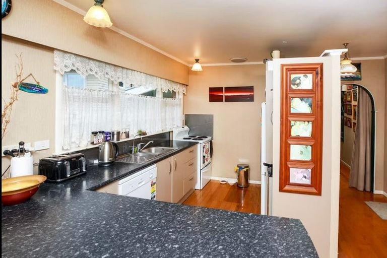 Photo of property in 102 Newcastle Road, Dinsdale, Hamilton, 3204