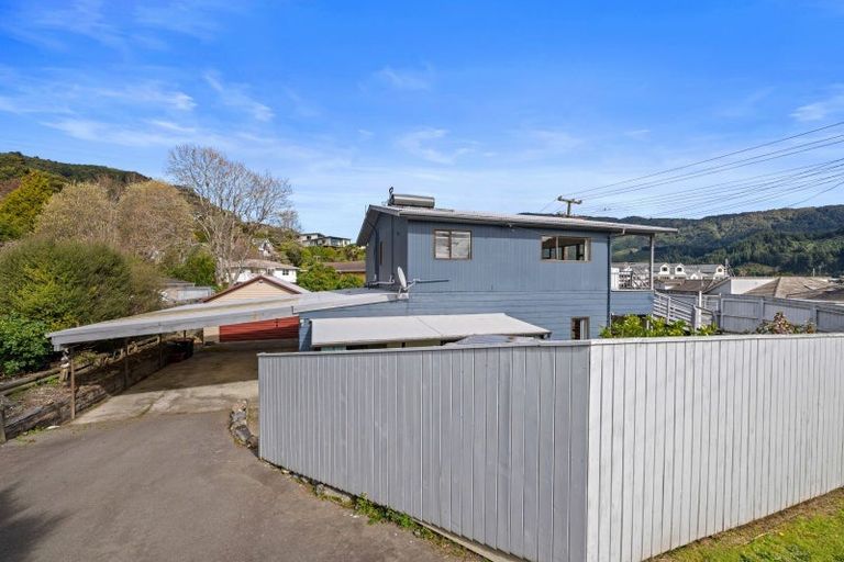 Photo of property in 62 Waikawa Road, Picton, 7220