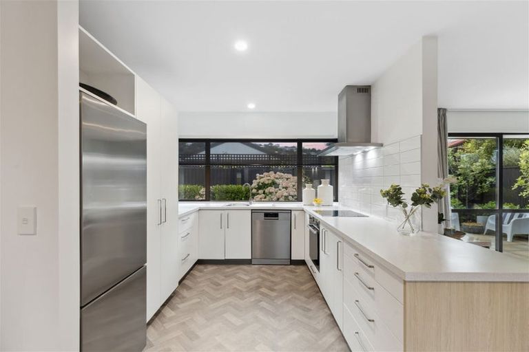 Photo of property in 2/14 Lascelles Street, Saint Martins, Christchurch, 8022