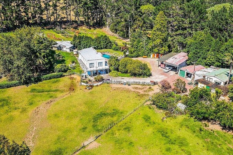 Photo of property in 65 Annett Road, Kumeu, 0891