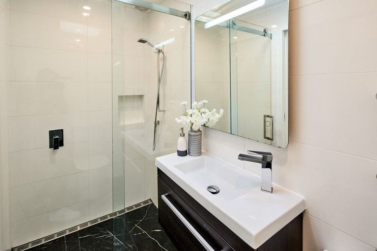 Photo of property in 300b Paremata Road, Whitby, Porirua, 5381