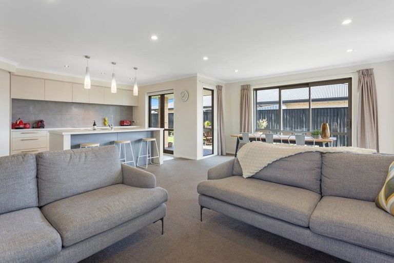 Photo of property in 31 Beech Drive, Rangiora, 7400