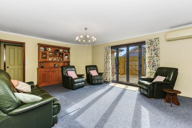 Photo of property in 14a Poaka Avenue, Dinsdale, Hamilton, 3204