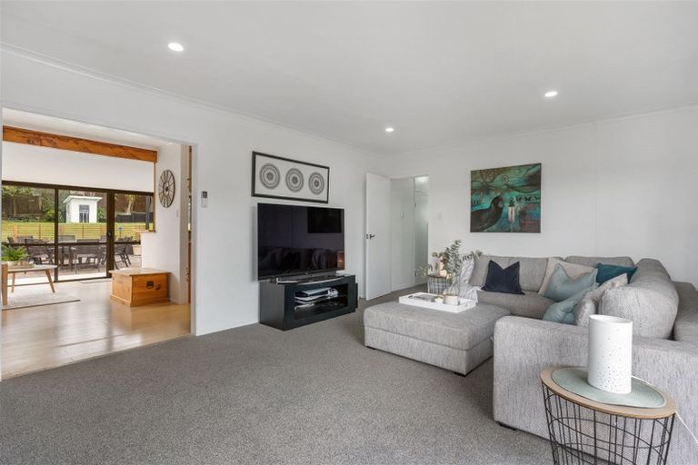 Photo of property in 62 Hellyers Street, Birkdale, Auckland, 0626