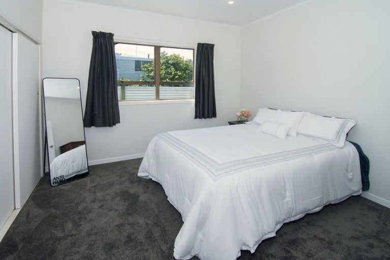 Photo of property in 25 Clifton Avenue, Carterton, 5713