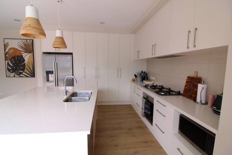 Photo of property in 216 Wainui Road, Silverdale, 0932