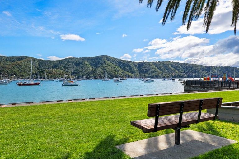 Photo of property in 14 Arthur Crescent, Waikawa, Picton, 7220