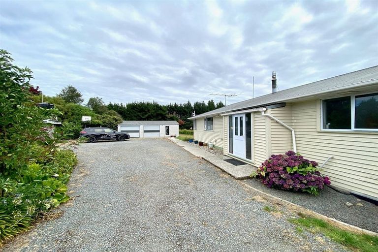 Photo of property in 9 Clifford Street, Clinton, 9534