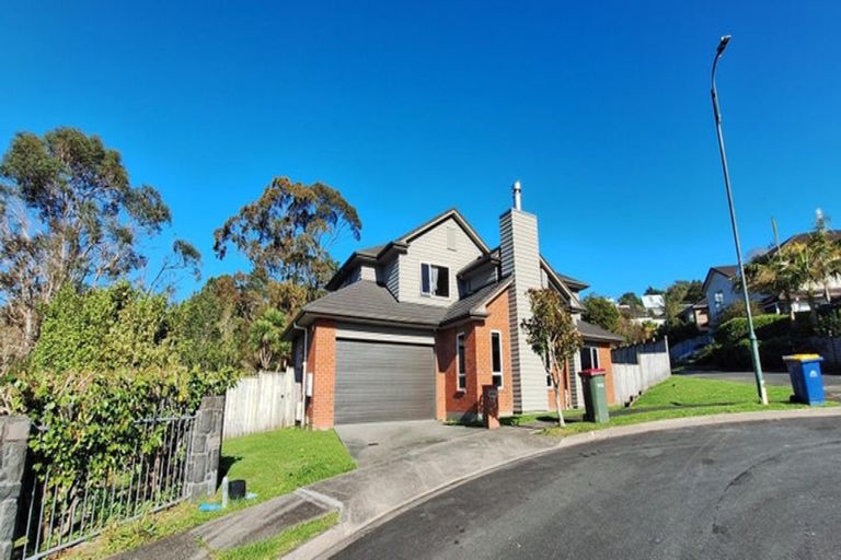 Photo of property in 38 Borneo Drive, Fairview Heights, Auckland, 0632
