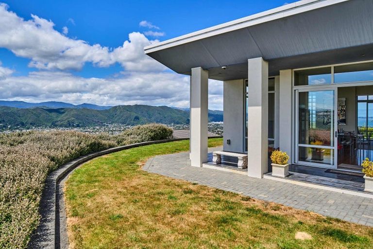 Photo of property in 11 Winifred Way, Belmont, Lower Hutt, 5010