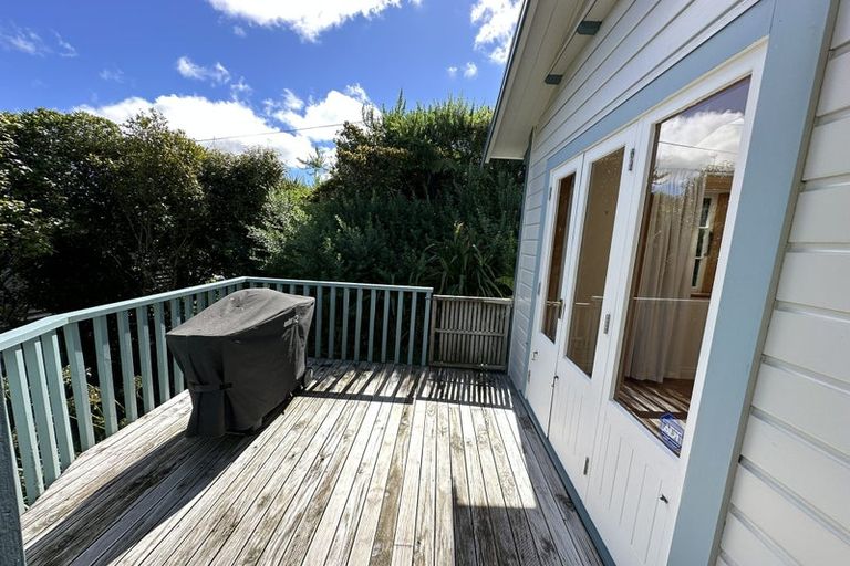 Photo of property in 37 Shirley Street, Karori, Wellington, 6012