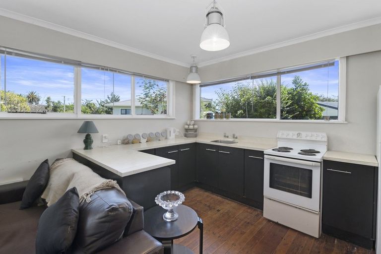Photo of property in 11 Derby Street, Levin, 5510