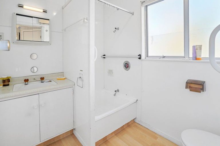 Photo of property in 2/230 Hampden Street, Nelson South, Nelson, 7010