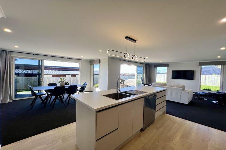 Photo of property in 33 Pinehurst Crescent, Morrinsville, 3300