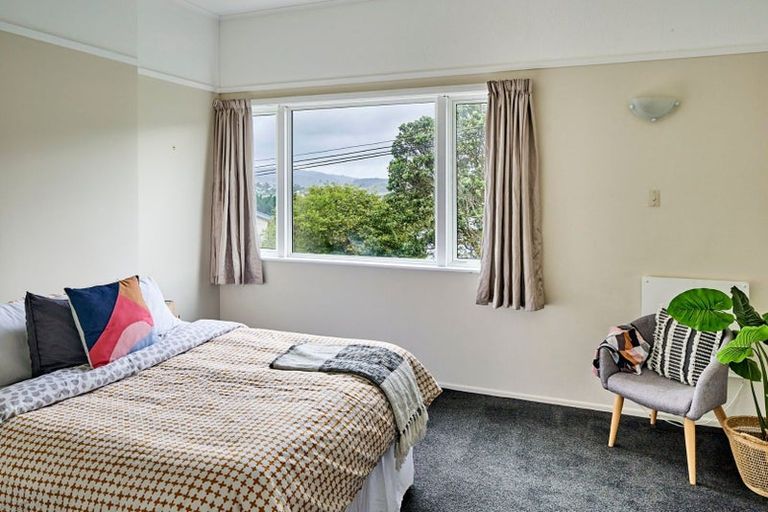 Photo of property in 2 Tarawera Road, Johnsonville, Wellington, 6037