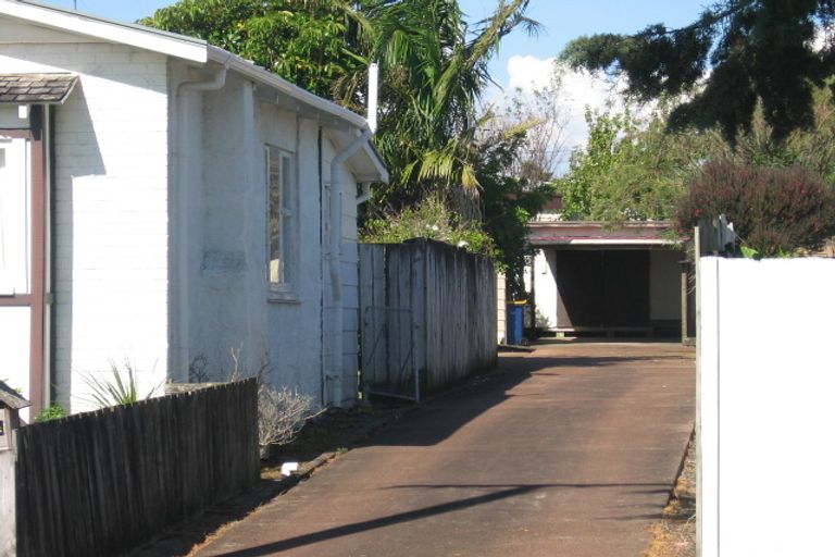 Photo of property in 5 Copley Street, New Lynn, Auckland, 0600