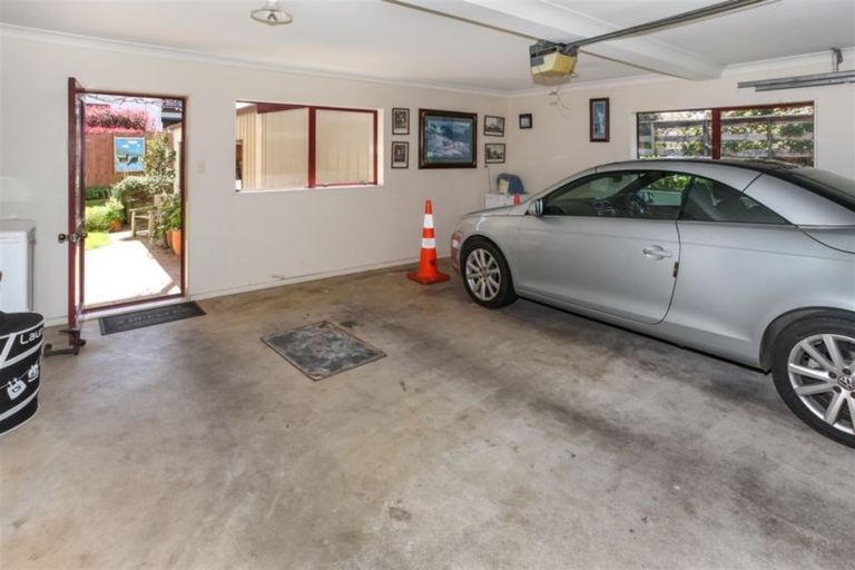 Photo of property in 12 Channel View Road, Clarks Beach, Pukekohe, 2679