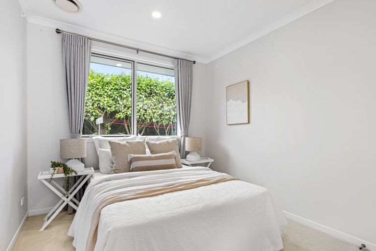 Photo of property in 11 Ian Gordon Lane, Orewa, 0931