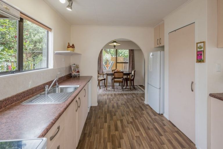 Photo of property in 80b Elizabeth Street, Waikanae, 5036