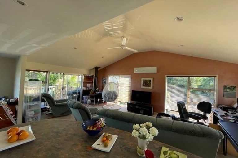 Photo of property in 143 Bradbury Road, Botany Downs, Auckland, 2010