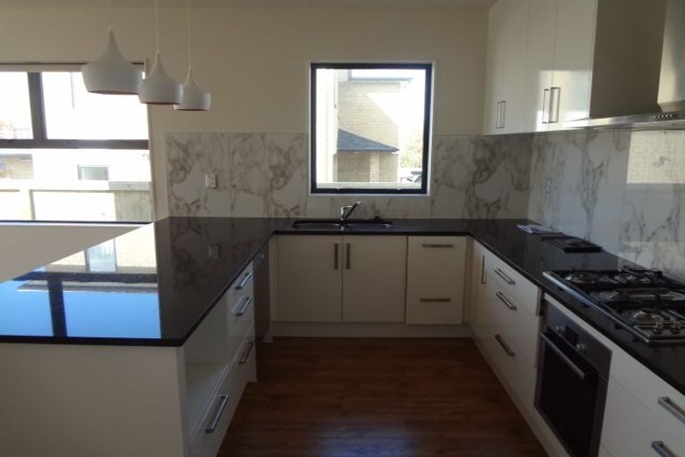 Photo of property in 79 Deep Creek Road, Waiake, Auckland, 0630