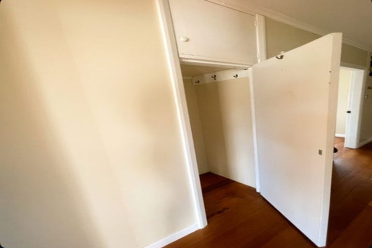 Photo of property in 52 Wallace Place, Westown, New Plymouth, 4310