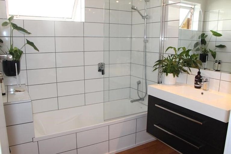 Photo of property in 12a Hatton Street, West End, Timaru, 7910