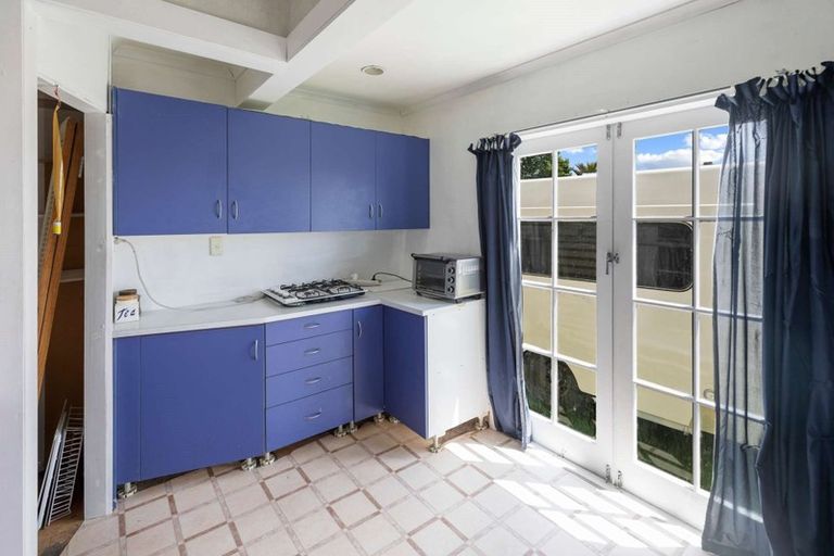 Photo of property in 34 High Street West, Waitara, 4320