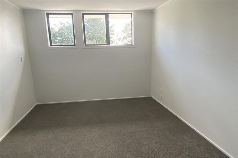 Photo of property in 20a/30 Westward Ho, Glen Eden, Auckland, 0602