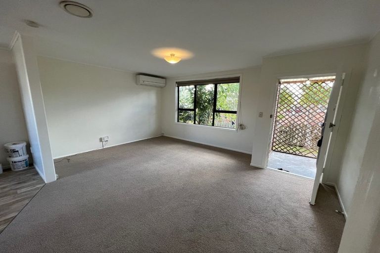 Photo of property in 2/65 Astley Avenue, New Lynn, Auckland, 0600