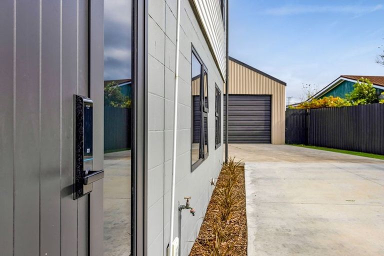 Photo of property in 35 Collins Street, Hawera, 4610