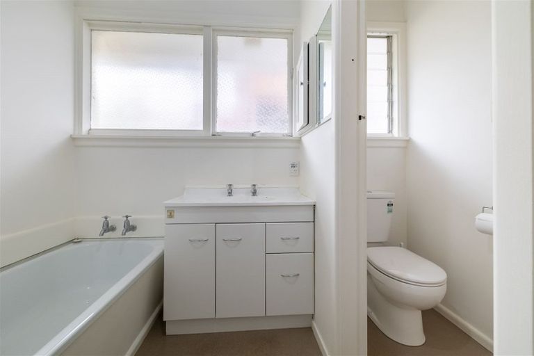 Photo of property in 80 Russley Road, Russley, Christchurch, 8042