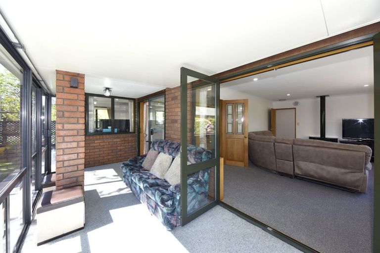 Photo of property in 4 Harlech Mews, Avonhead, Christchurch, 8042
