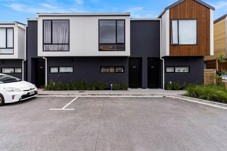 Photo of property in 2/5 Parson Lane, Papatoetoe, Auckland, 2025