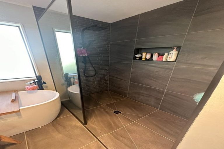 Photo of property in 29 Amber Grove, Birchville, Upper Hutt, 5018