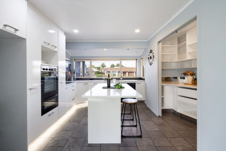 Photo of property in 8 Crowden Place, Harrowfield, Hamilton, 3210