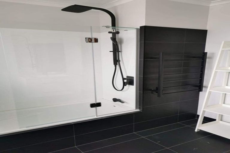 Photo of property in 51 Mears Road, St Andrews, Hamilton, 3200