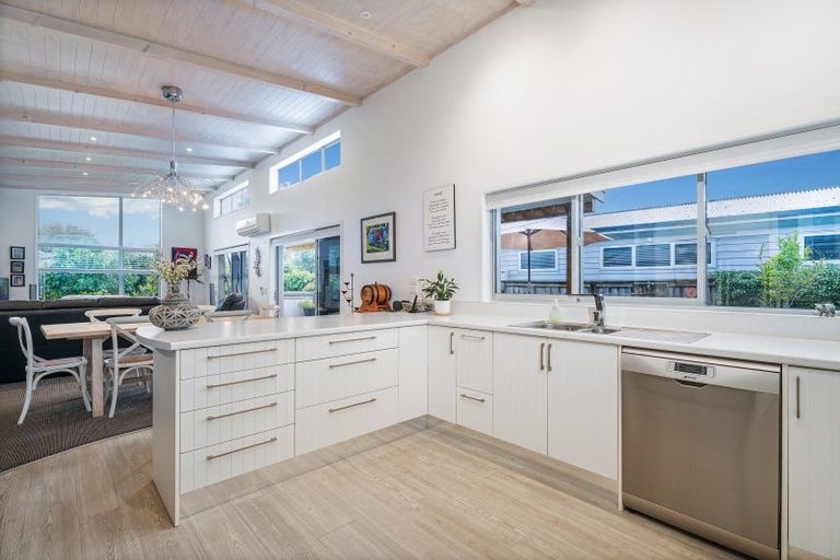 Photo of property in 36 Oyster Drive, Cooks Beach, Whitianga, 3591