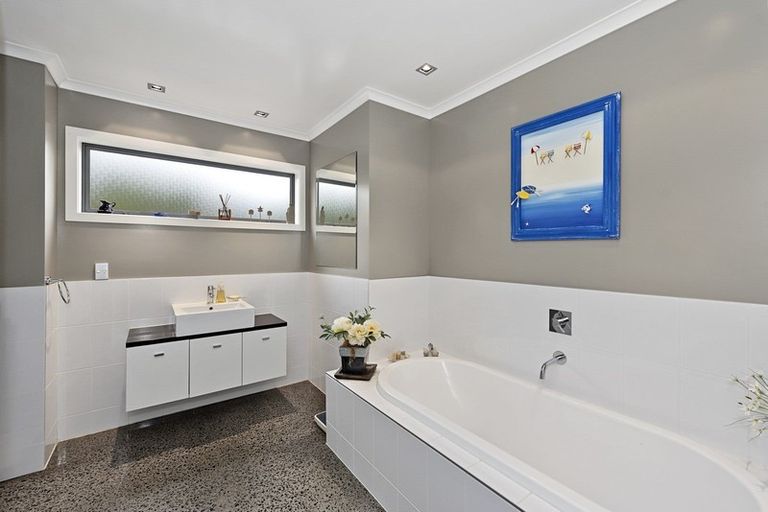 Photo of property in 56 Palliser Drive, Huntington, Hamilton, 3210