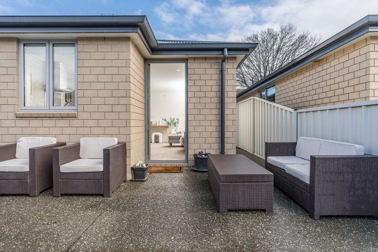 Photo of property in 2 Bruce Street, Roslyn, Dunedin, 9011