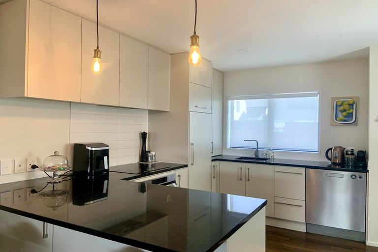 Photo of property in 2/136 Sherborne Street, St Albans, Christchurch, 8014