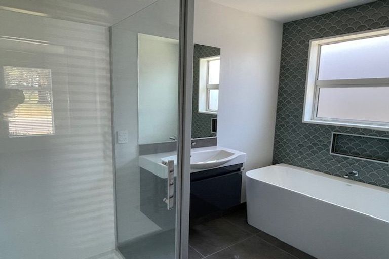 Photo of property in 6 John Raven Lane, Woodend, 7610