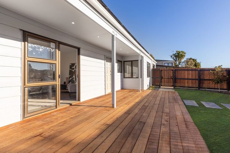 Photo of property in 102 Langdale Avenue, Paraparaumu, 5032