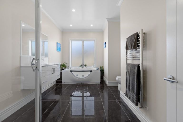 Photo of property in 28 Elizabeth Allen Drive, West Melton, 7618