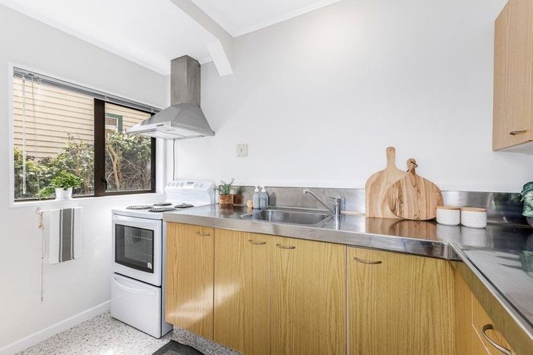 Photo of property in 67 Pembroke Road, Northland, Wellington, 6012